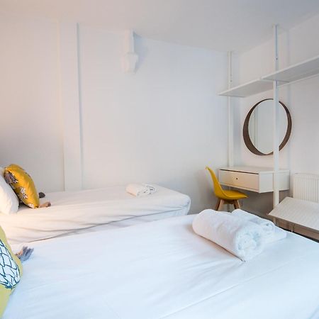 Royal Ashton Townhouse - Taunton Hotel Szoba fotó