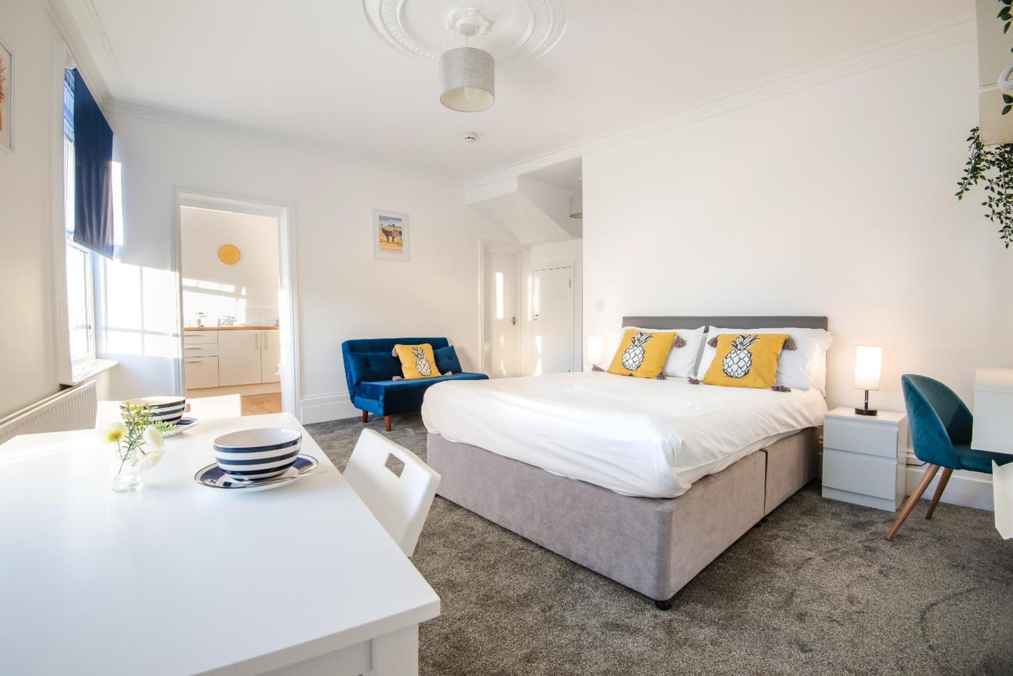 Royal Ashton Townhouse - Taunton Hotel Szoba fotó