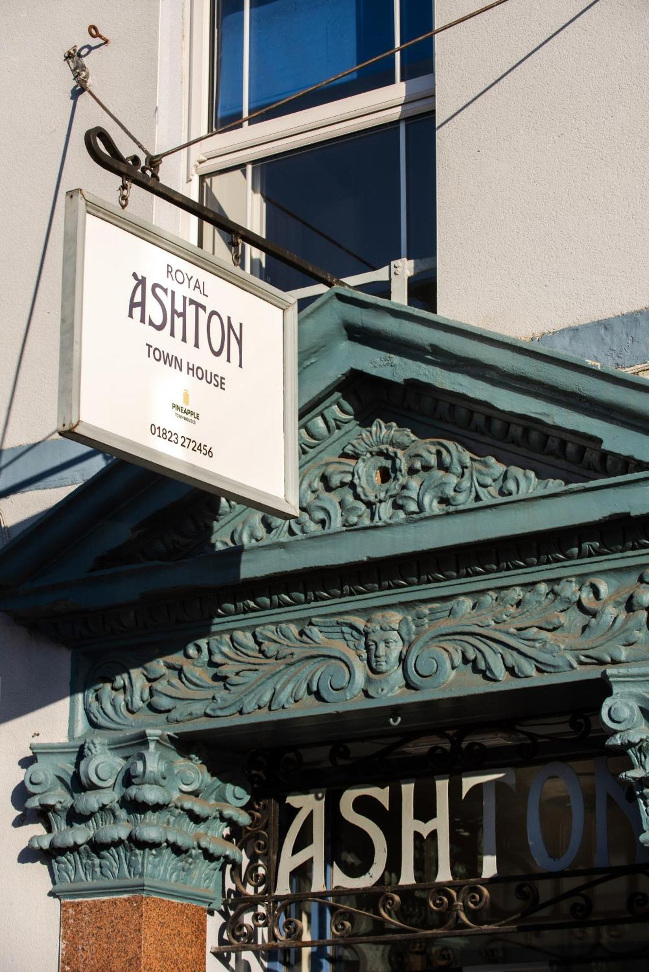 Royal Ashton Townhouse - Taunton Hotel Kültér fotó
